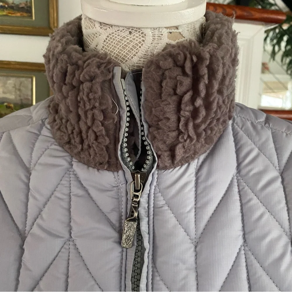 PATAGONIA Sherpa Chevron Quilted Zip Up Jacket Small - Picture 3 of 6